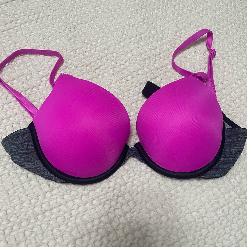 Victoria secrets pink line